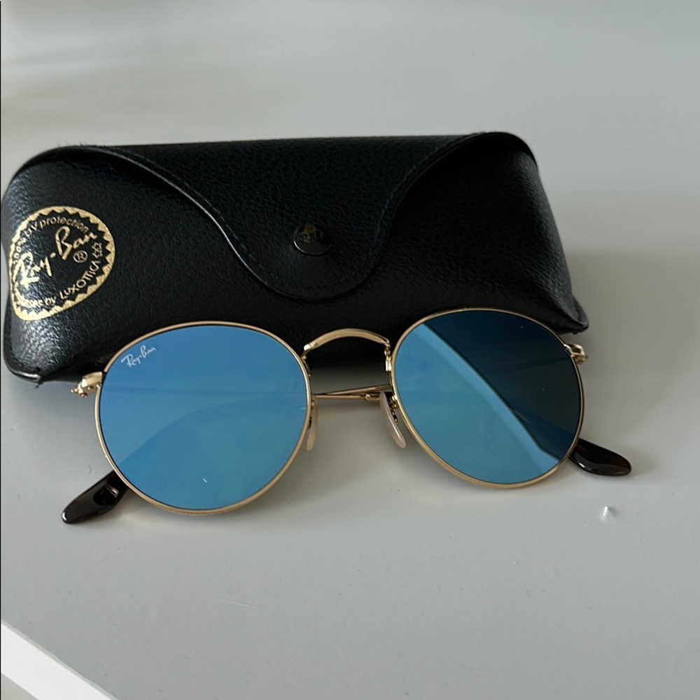 Ray ban mirrored sunglasses